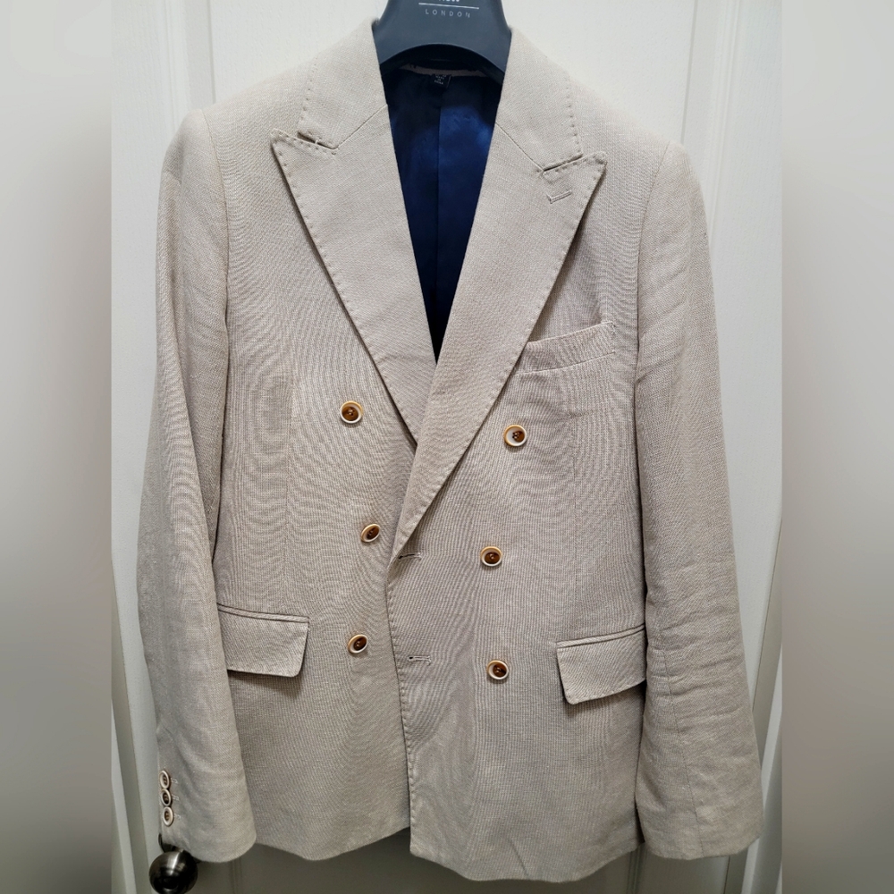 Men's Tan Double-Breasted Suit